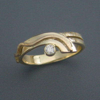 Diverse sieraden verwerkt tot één ring